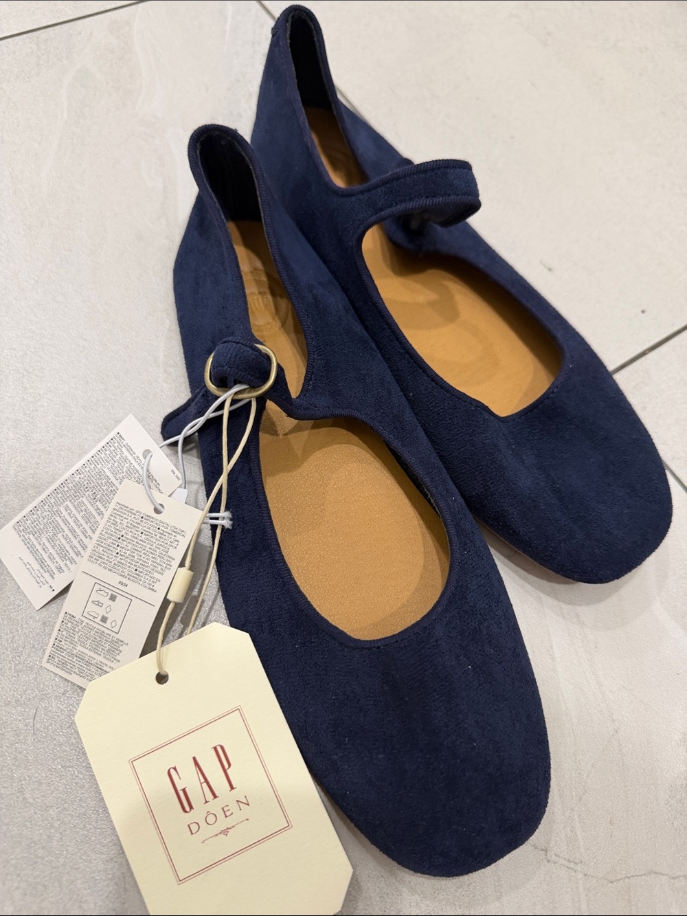 GAP Doen Navy Suede Mary Jane Flats NWT 37 7
